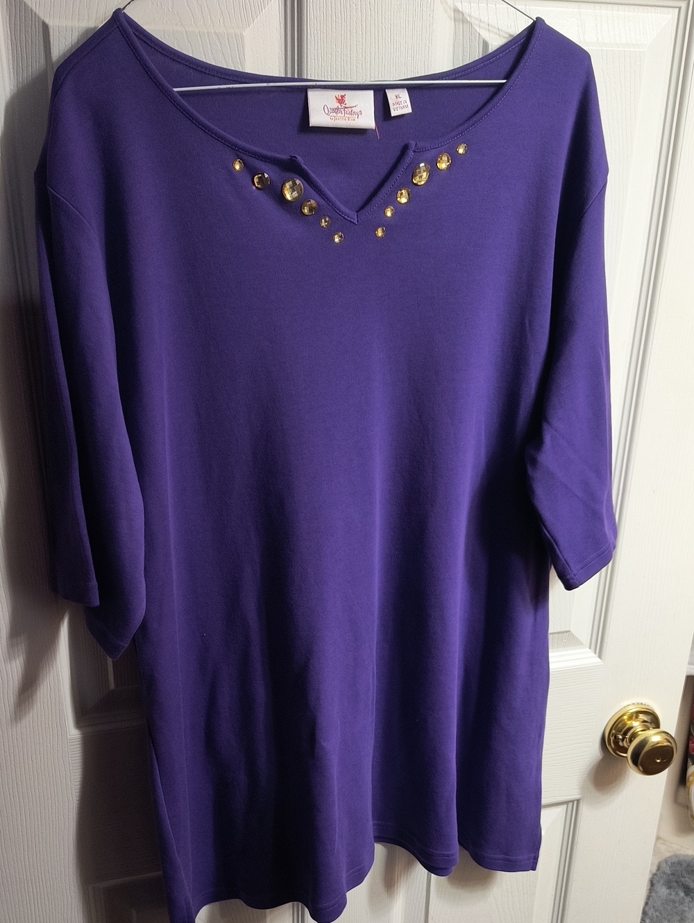 Quaker Factory Purple Embellished V-Neck Women's Top
